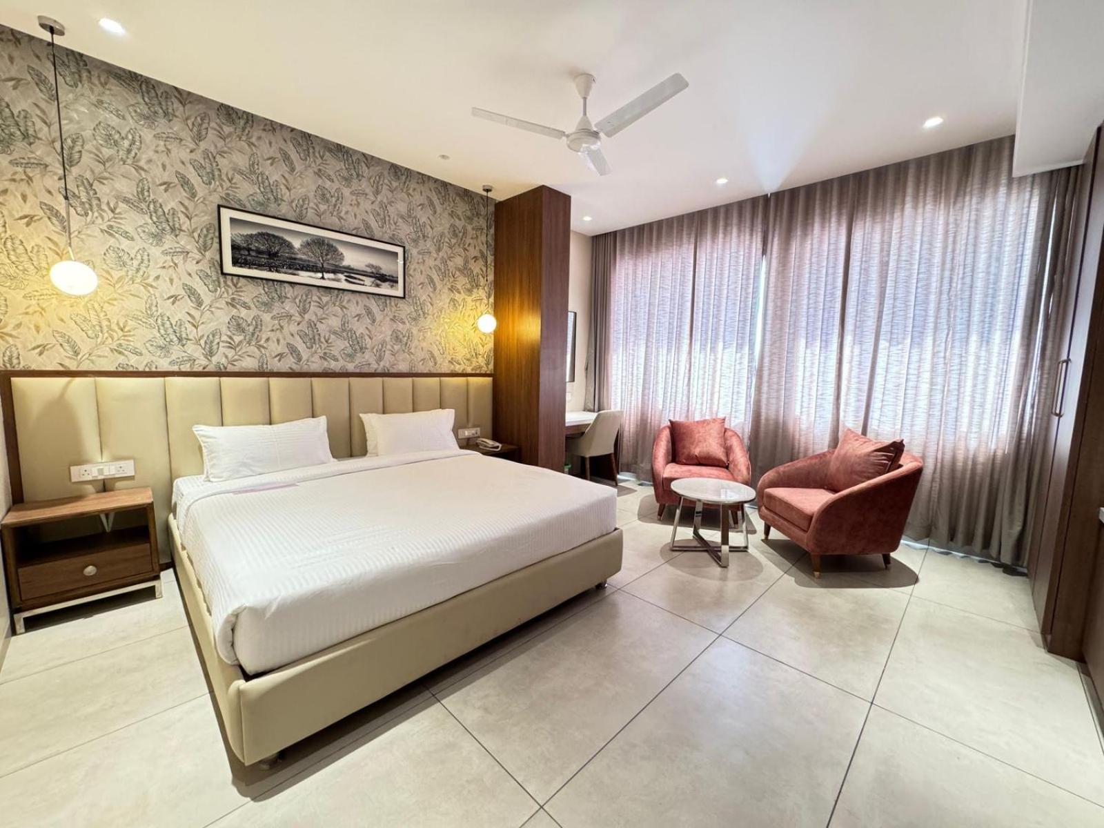 Hotel Carnival Parbhani Εξωτερικό φωτογραφία